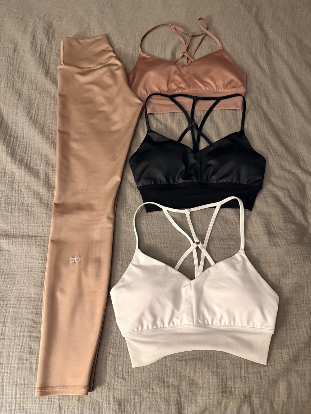 Alo yoga airlift set
